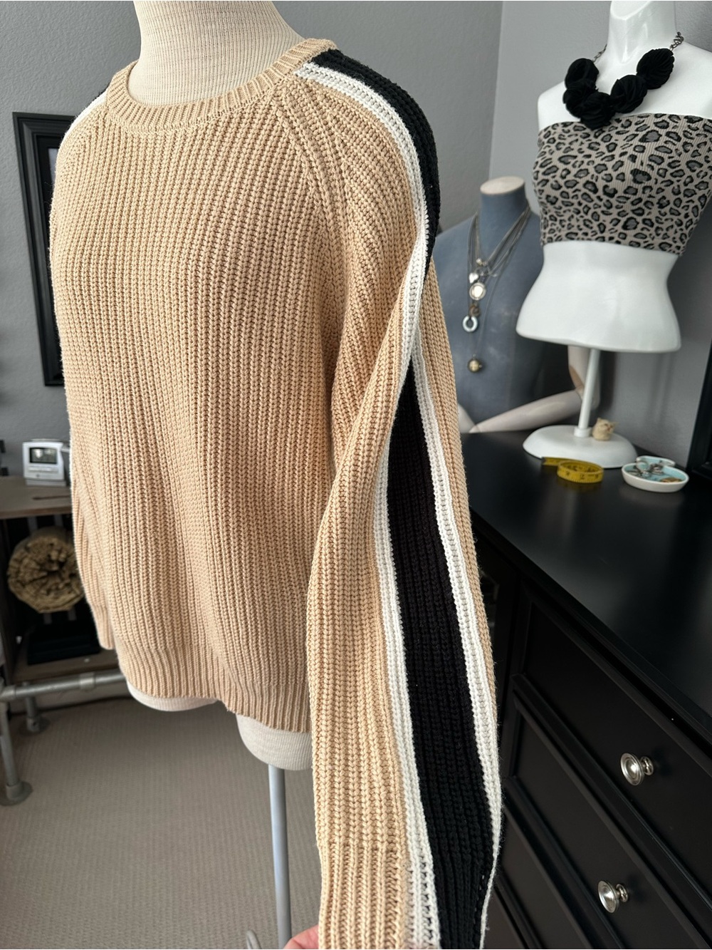 Sanctuary crewneck Sweater with Black & White Stripe Sleeve, size large - Picture 3 of 16